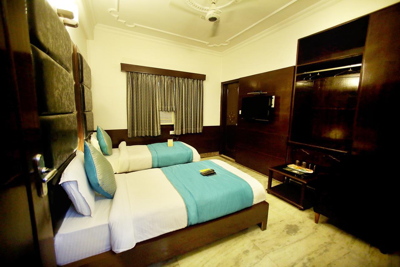 Hotel Aero Star Near Delhi Airport Нью-Делі Екстер'єр фото
